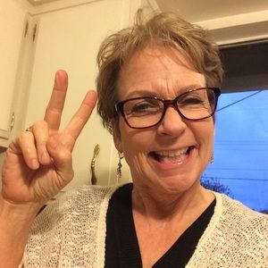 Meet your Posher, Caroline